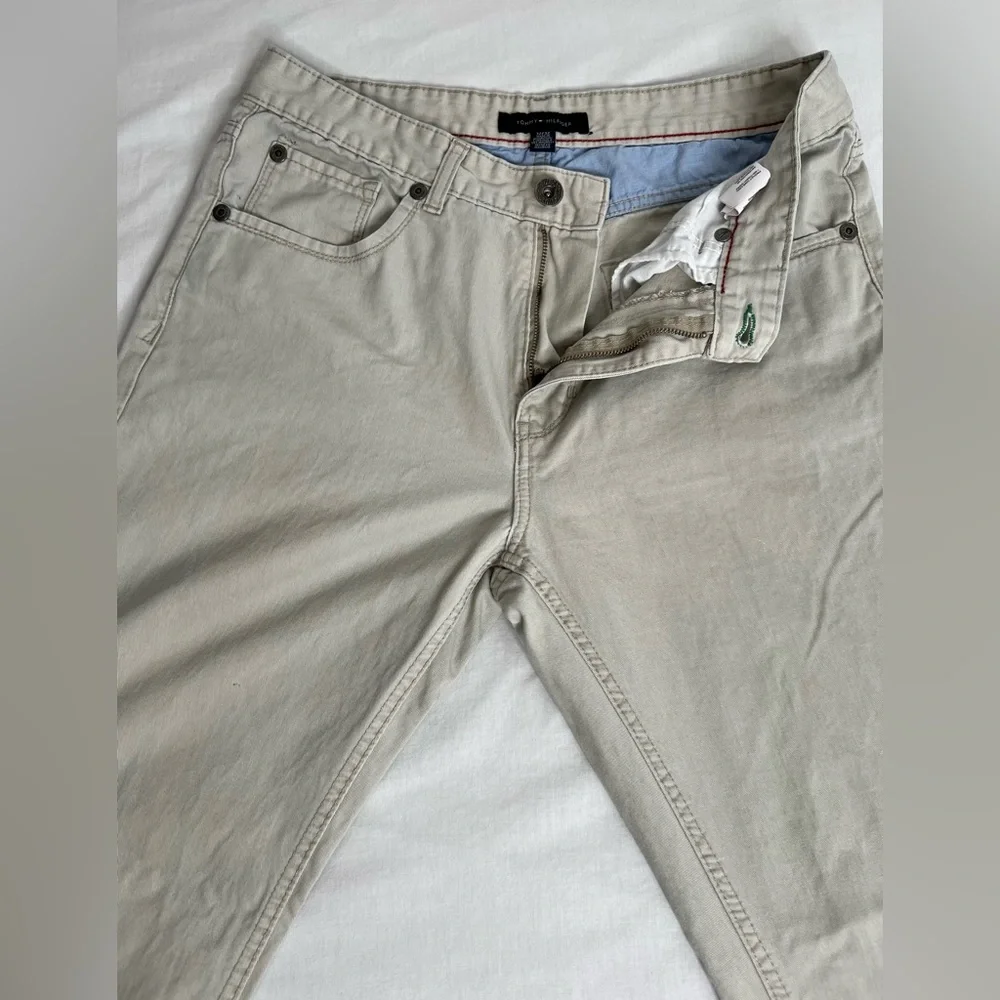 Tommy Hilfiger Men’s 100% Cotton Denim Kaki Jeans 32X32 - Picture 3 of 8